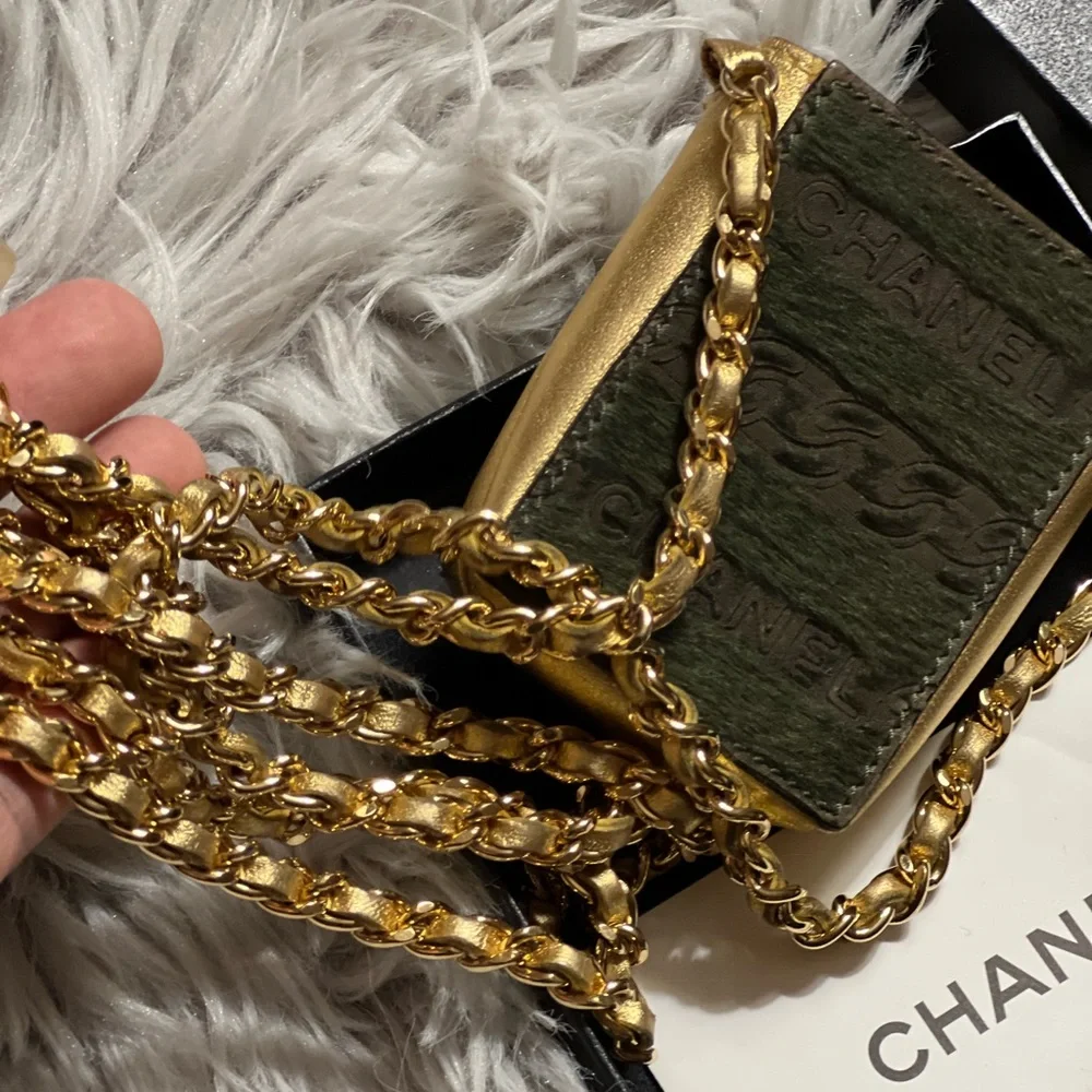 Chanel mini sling/body accessories - Picture 7 of 13